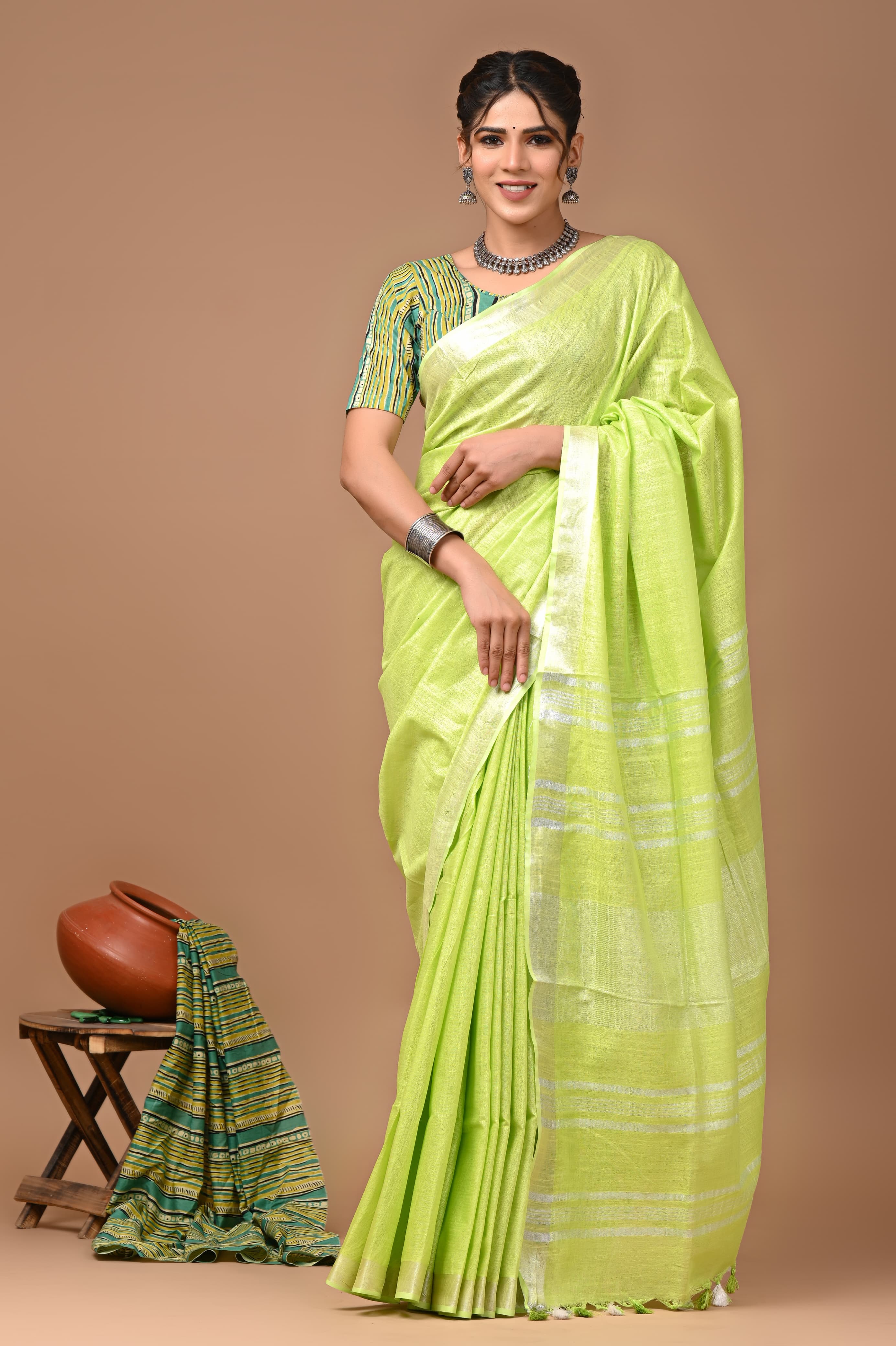 Plain Cotton Linen Saree with  Blouse Piece