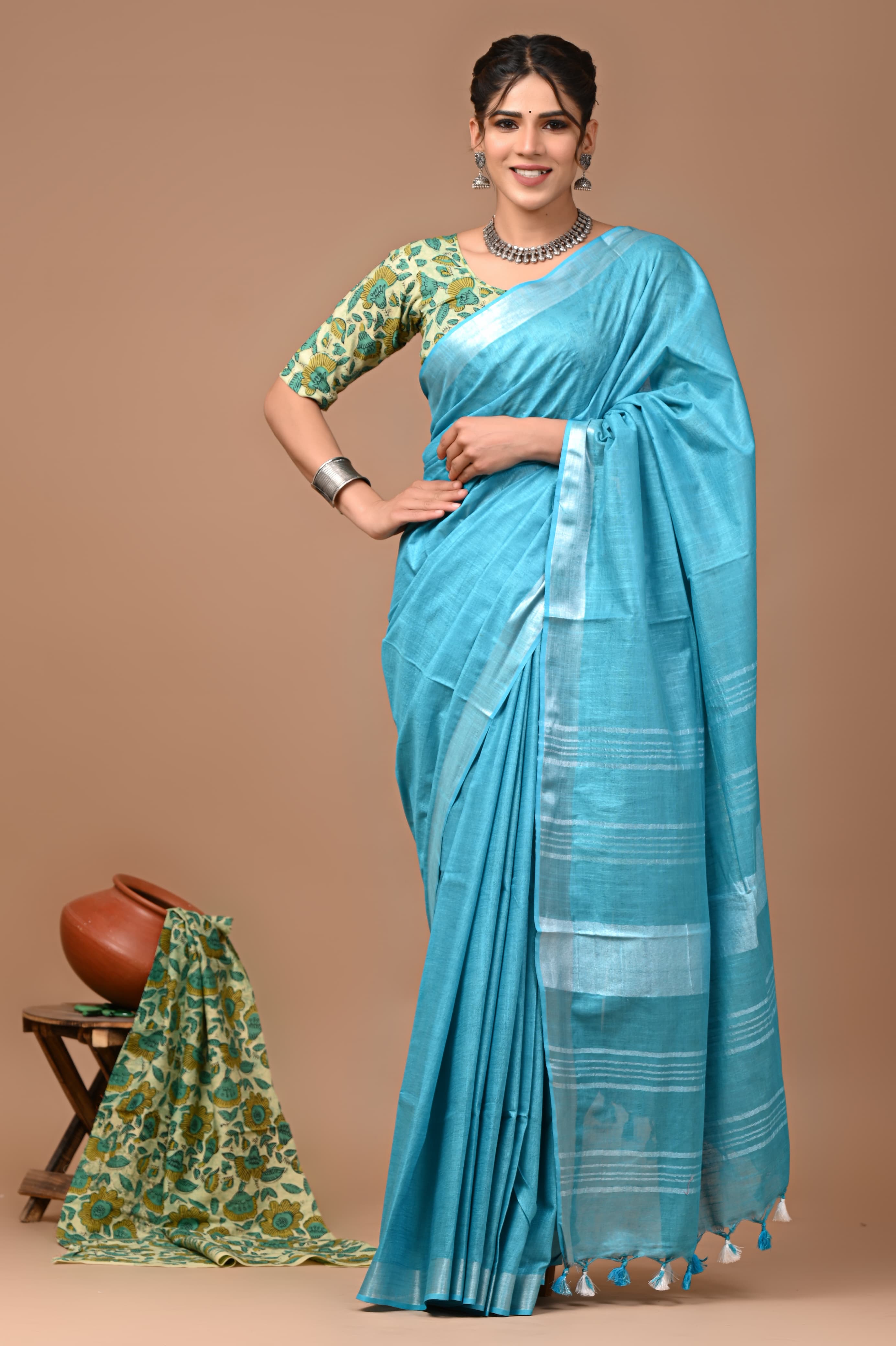 Plain Cotton Linen Saree with  Blouse Piece